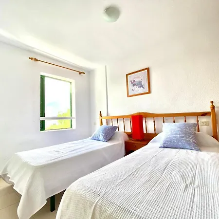 Duplex Con Dos Dormitorios En Costa Del Silencio, Tenerife Sur