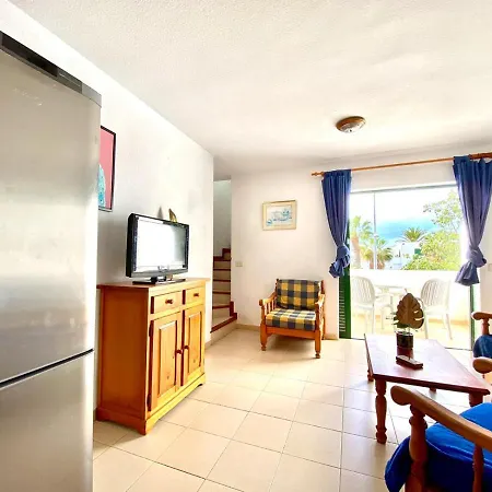 Apartment Duplex Con Dos Dormitorios En Costa Del Silencio, Tenerife Sur *